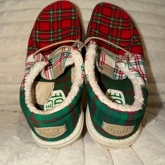 Hey Dude Fleece Lined Plaid Slip On Shoes Women’s Size 10 Holiday Christmas - Picture 2 of 3
